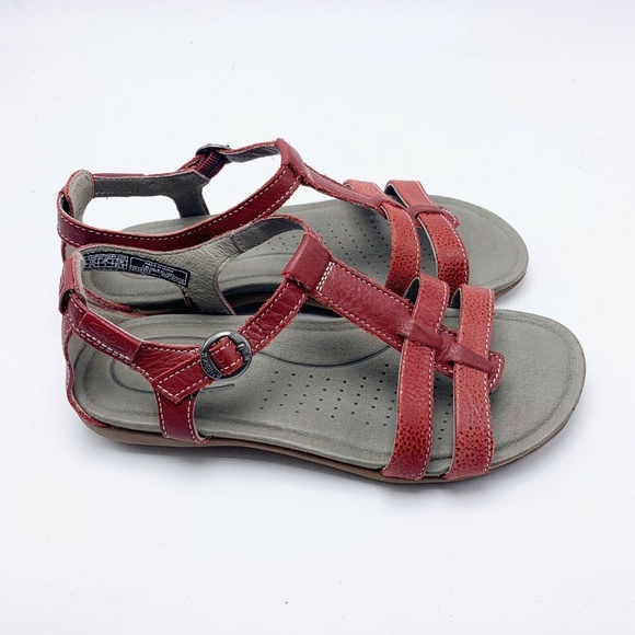 keen rose sandal red dahlia